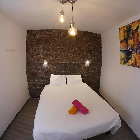 Drago Hostel