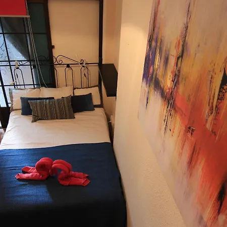 Drago Hostel *