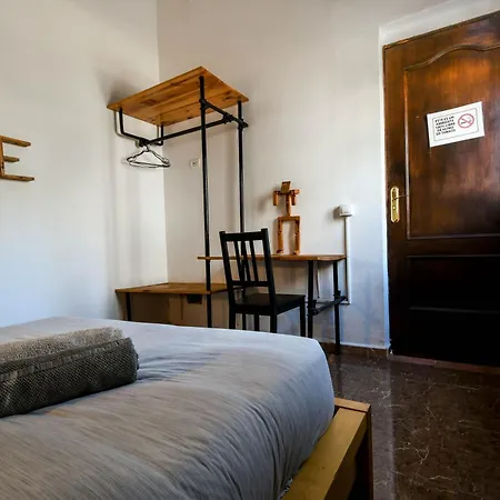 Drago Hostel *