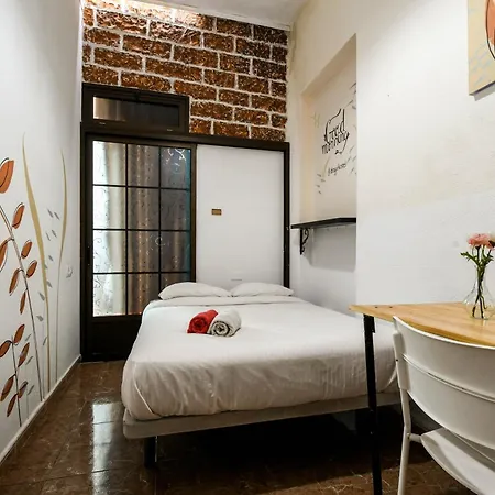 Drago Hostel *